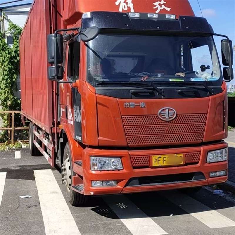 平阴县罗平县进仓物流：专线直达的多元货运之旅
